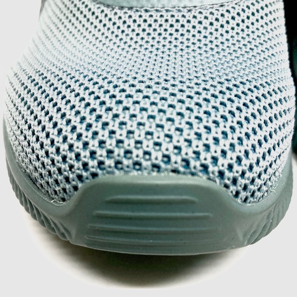 NWT Bobs from Skechers Vegan Memory Foam Sneakers - Picture 4 of 16